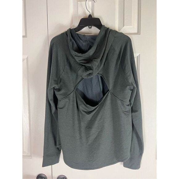 NWT Underarmour Womens Grey Pullover Size L - Picture 3 of 4